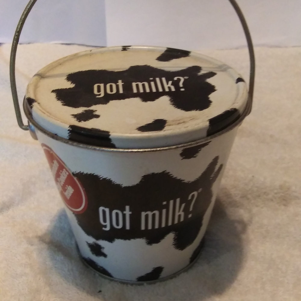 Vintage Got Milk? Chocolate Chip Cookie Pail Tin w/ handle 4" x 4"
